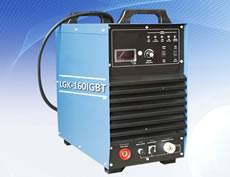 ��Զ�������и��